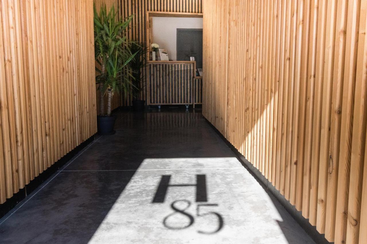 H85 Hotel Chatte Bagian luar foto