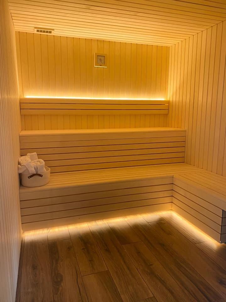 H85 Hotel Chatte Bagian luar foto